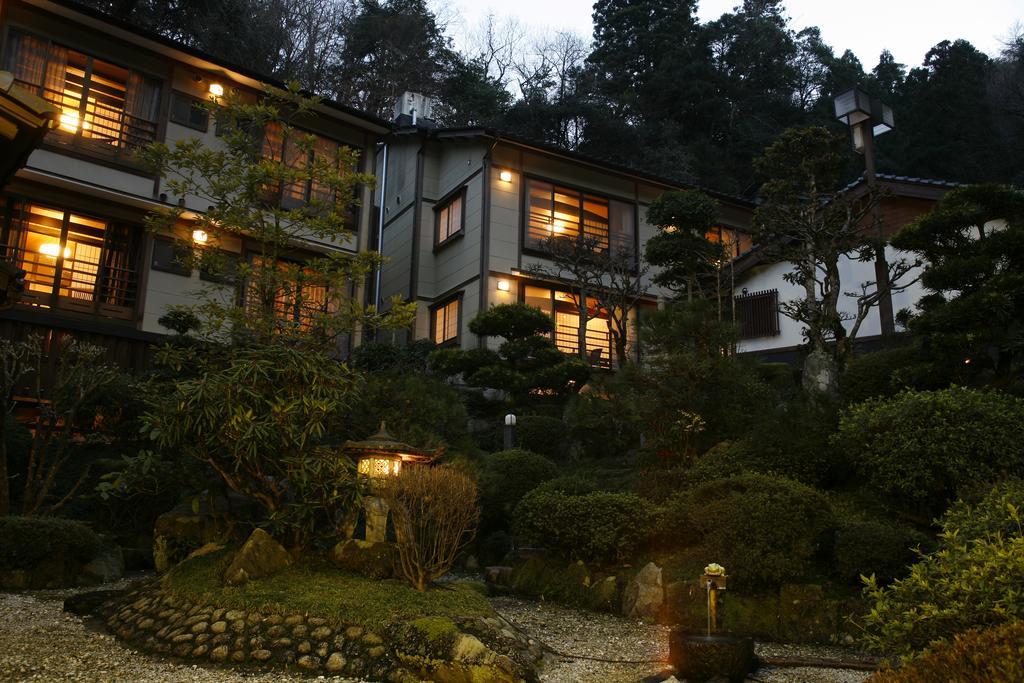 טויוקה Yuraku Kinosaki Spa & Gardens מראה חיצוני תמונה