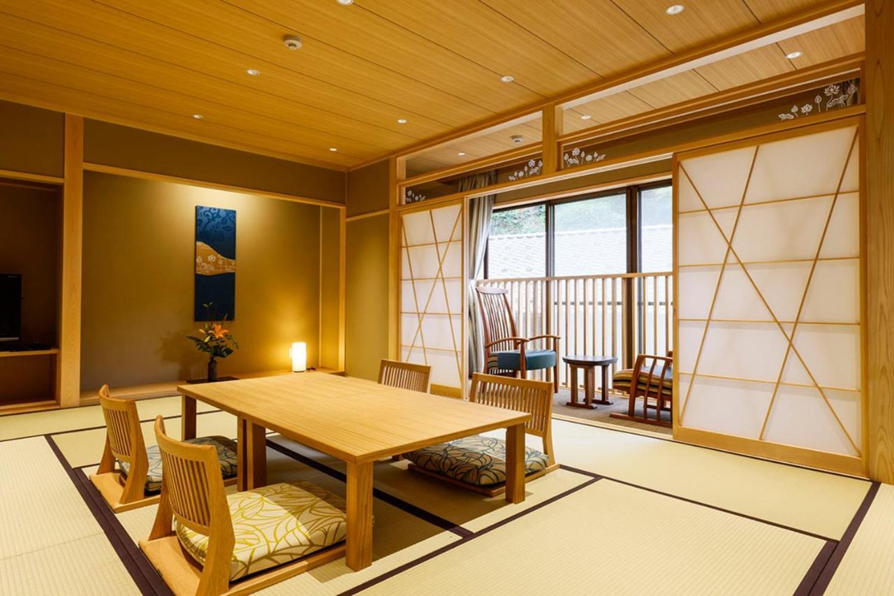 טויוקה Yuraku Kinosaki Spa & Gardens מראה חיצוני תמונה
