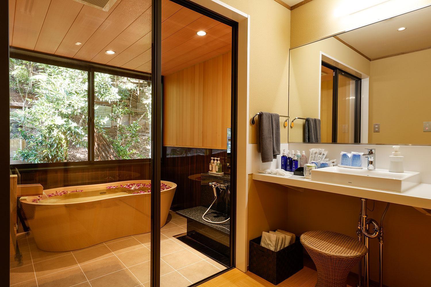 טויוקה Yuraku Kinosaki Spa & Gardens מראה חיצוני תמונה