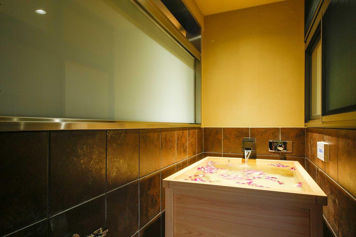 טויוקה Yuraku Kinosaki Spa & Gardens מראה חיצוני תמונה